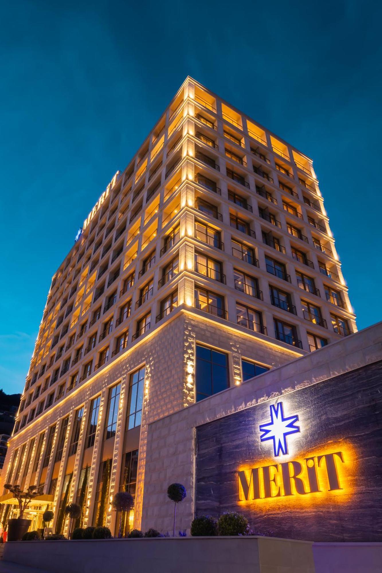 Merit Starlit Hotel & Residences Budva Extérieur photo