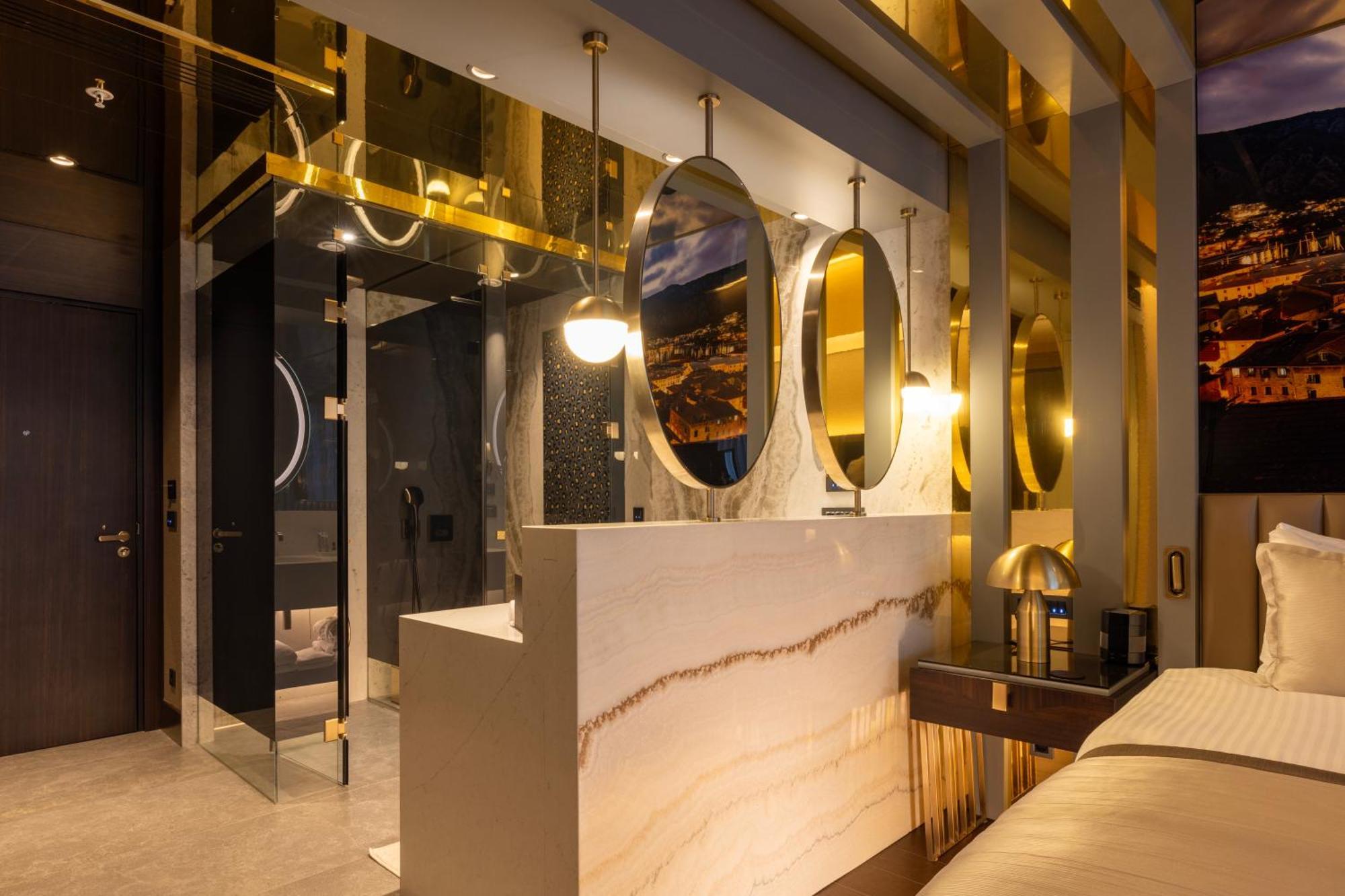 Merit Starlit Hotel & Residences Budva Extérieur photo